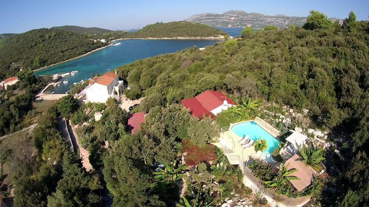 Relax Tiny Villas 40 Meters Of The Beach Zrnovo Экстерьер фото